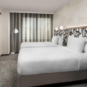 Queen Suite